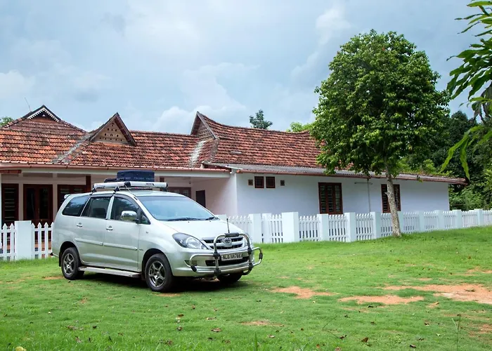 Akkara Homestay & Ayurveda