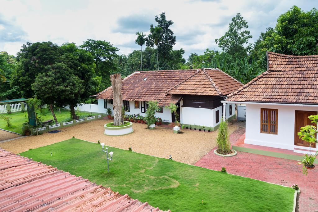 Akkara & Ayurveda Homestay Kottayam